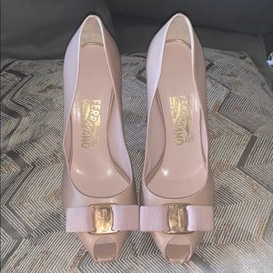 Ferragamo Blush light worn high heels size 7